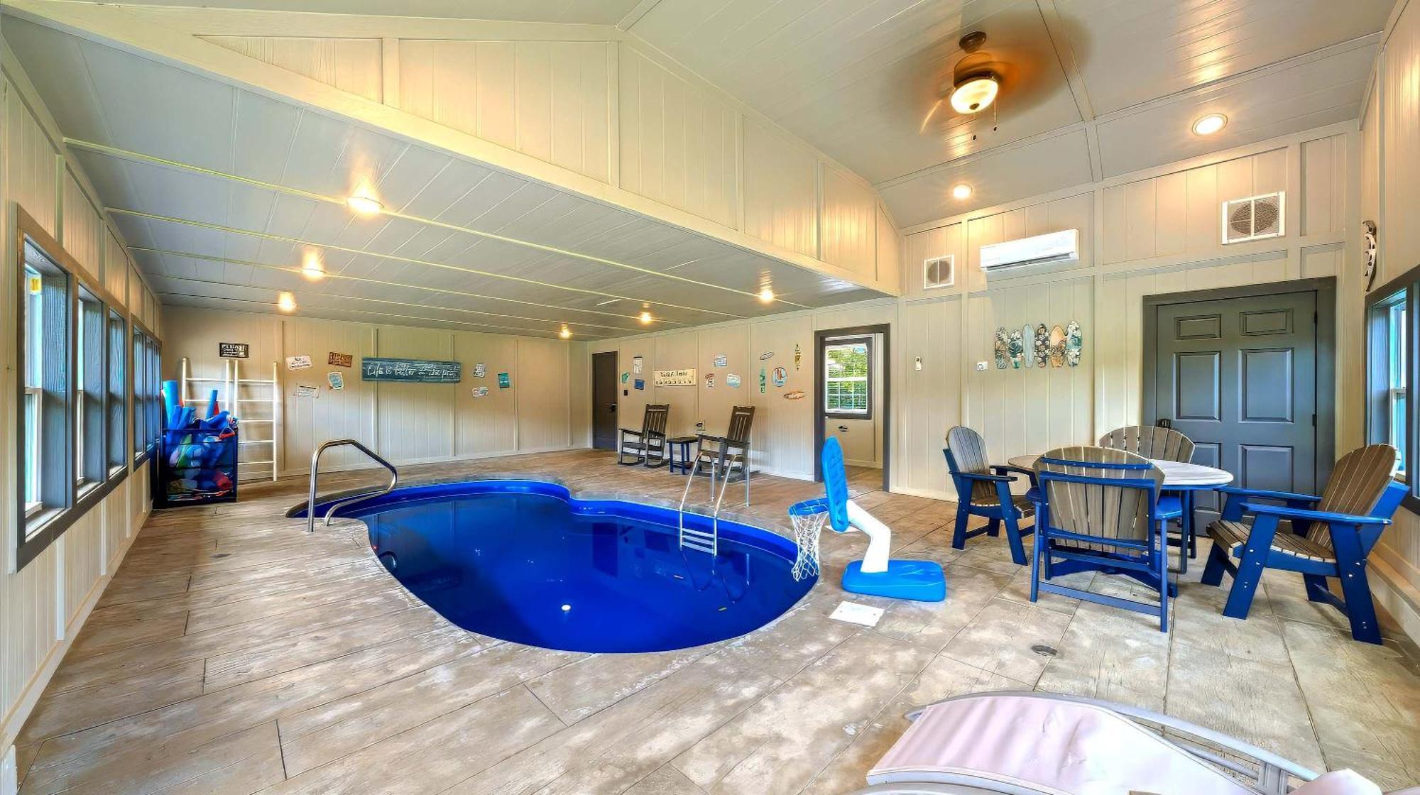 Poolside At Autumn Woods - Pool, Theater, Fireplace, Firepit, Arcade Севьервилл Экстерьер фото