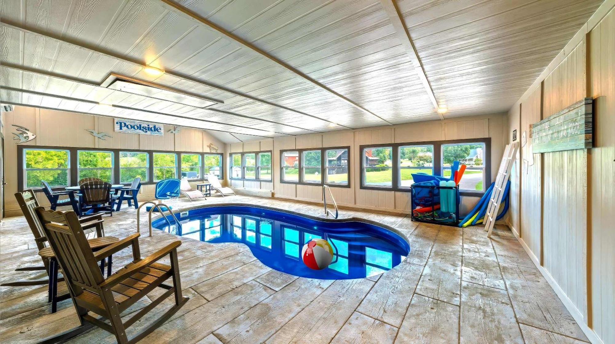 Poolside At Autumn Woods - Pool, Theater, Fireplace, Firepit, Arcade Севьервилл Экстерьер фото